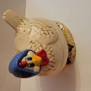 A small Container er to use for storage in the kitchen or pantry